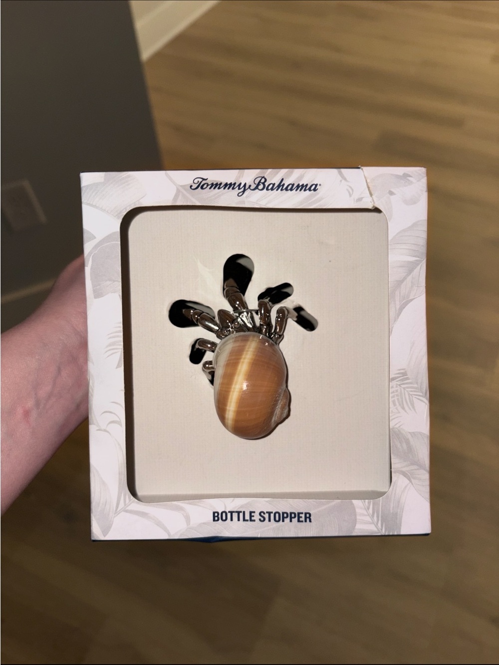 Tommy Bahama Shell Bottle Stopper in Cream and Brown